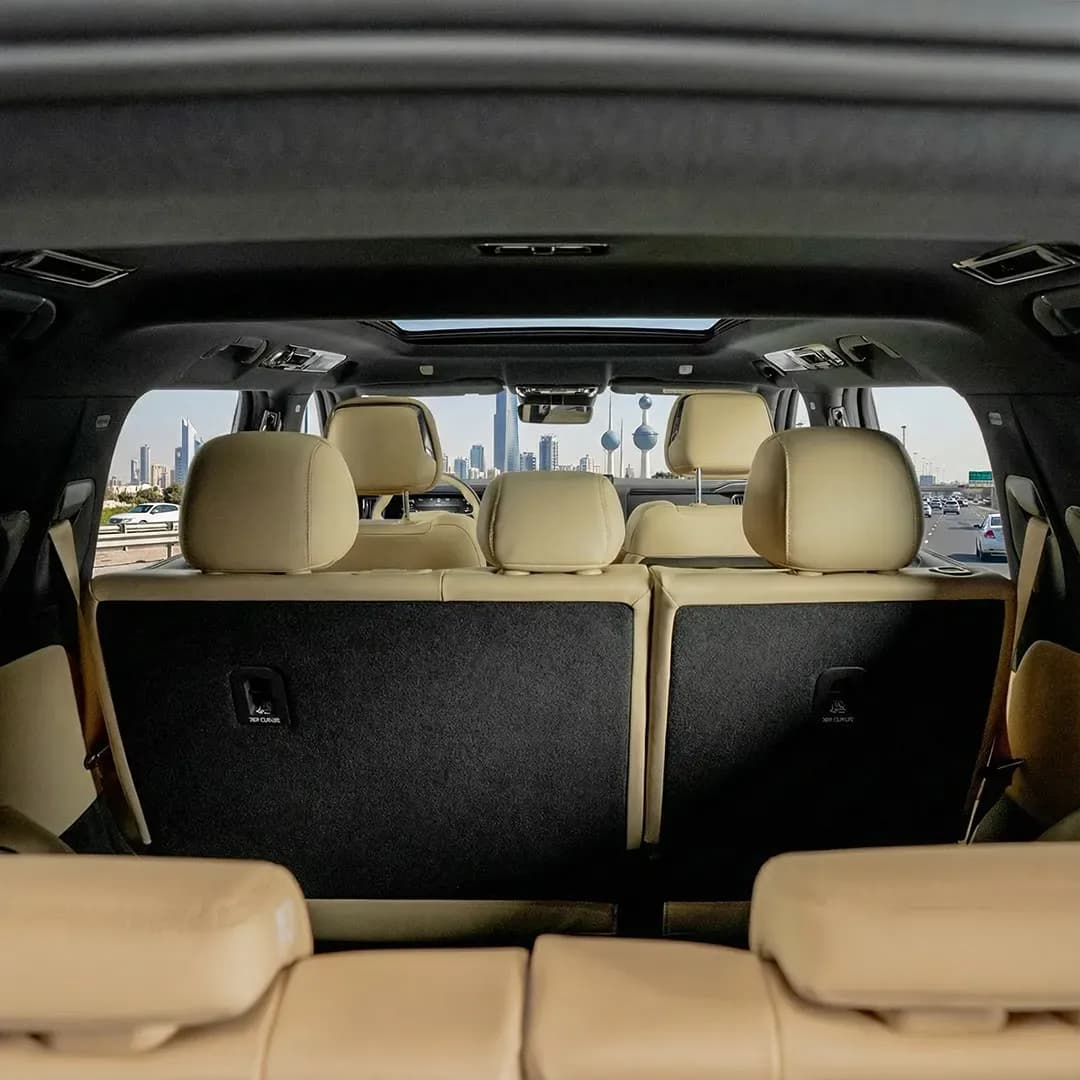 Denza B8 Premium Experience Cockpit